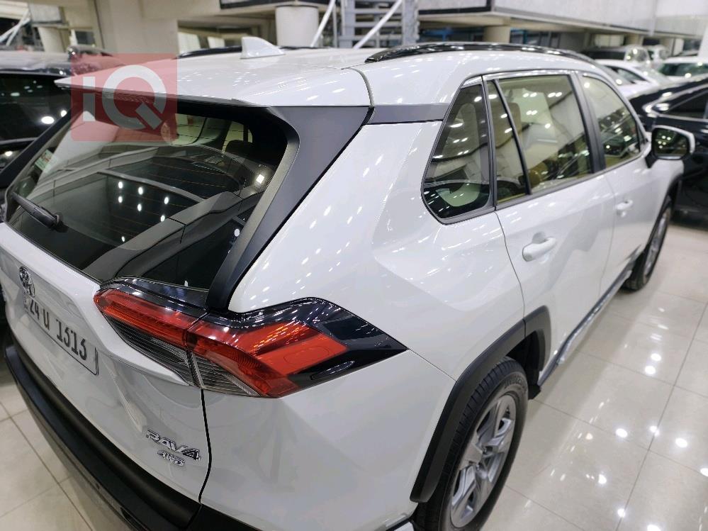 تويوتا راف 4